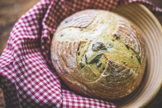 Фото №2 SASHA BREAD BAKERY Пшеничный на оливковом масле с базиликом, 430г*