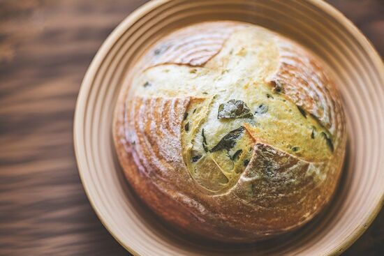 Фото №2 SASHA BREAD BAKERY Пшеничный на оливковом масле с базиликом, 430г*