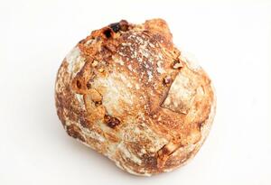 фото SASHA BREAD BAKERY Тартин с пармезаном и грецким орехом 430 г